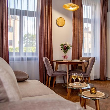 Apartments Czestochowa - Sloneczna Kamienica Ngoại thất bức ảnh